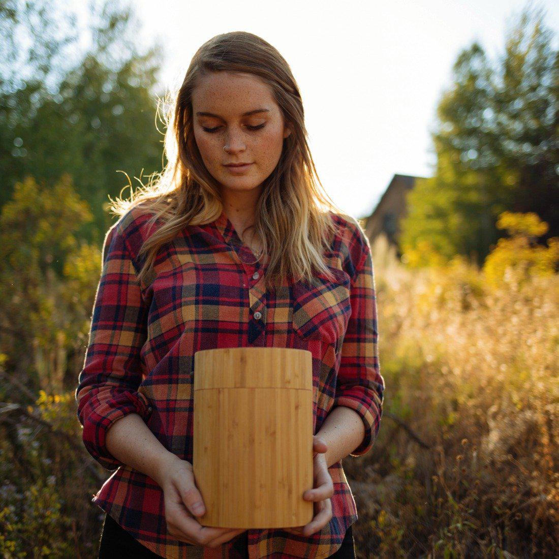 Biodegradable Burial Urn - Image 3