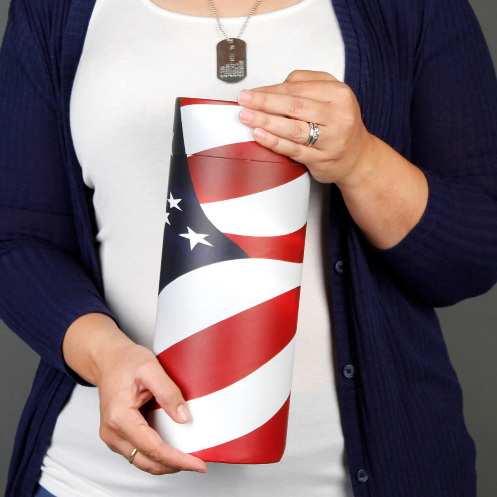 Hero Scattering Urn (for up to 1 set of adult ashes) | Large Biodegradable Scatter Urn - Image 3