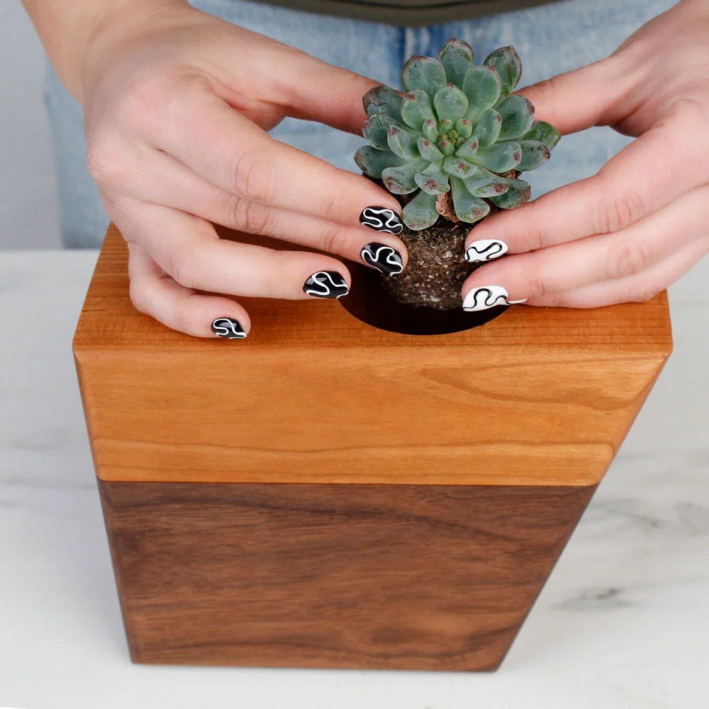 The Living Urn Planter™ Keepsake - Image 7
